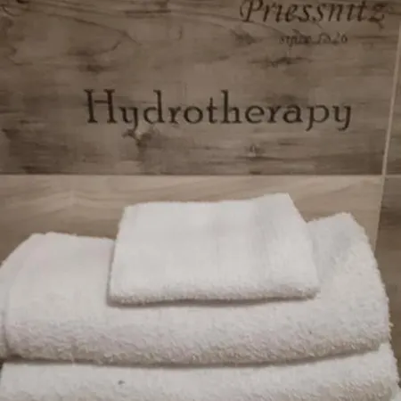 Duna-lak Vendeghaz شقة *