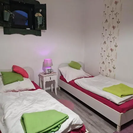 Duna-lak Vendeghaz Apartment