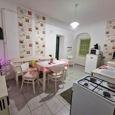 Duna-lak Vendeghaz شقة Apostag