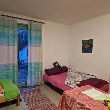 Duna-lak Vendeghaz * Apostag