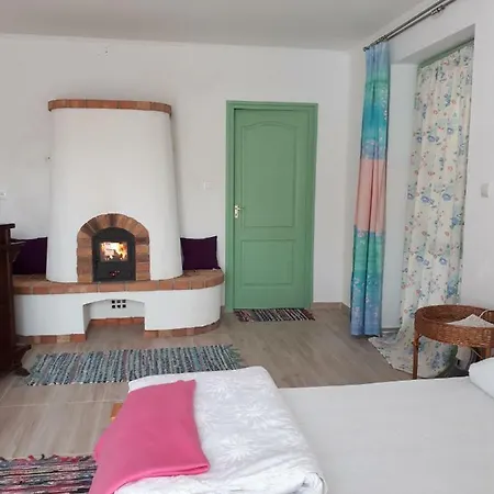 Duna-lak Vendeghaz Apartment